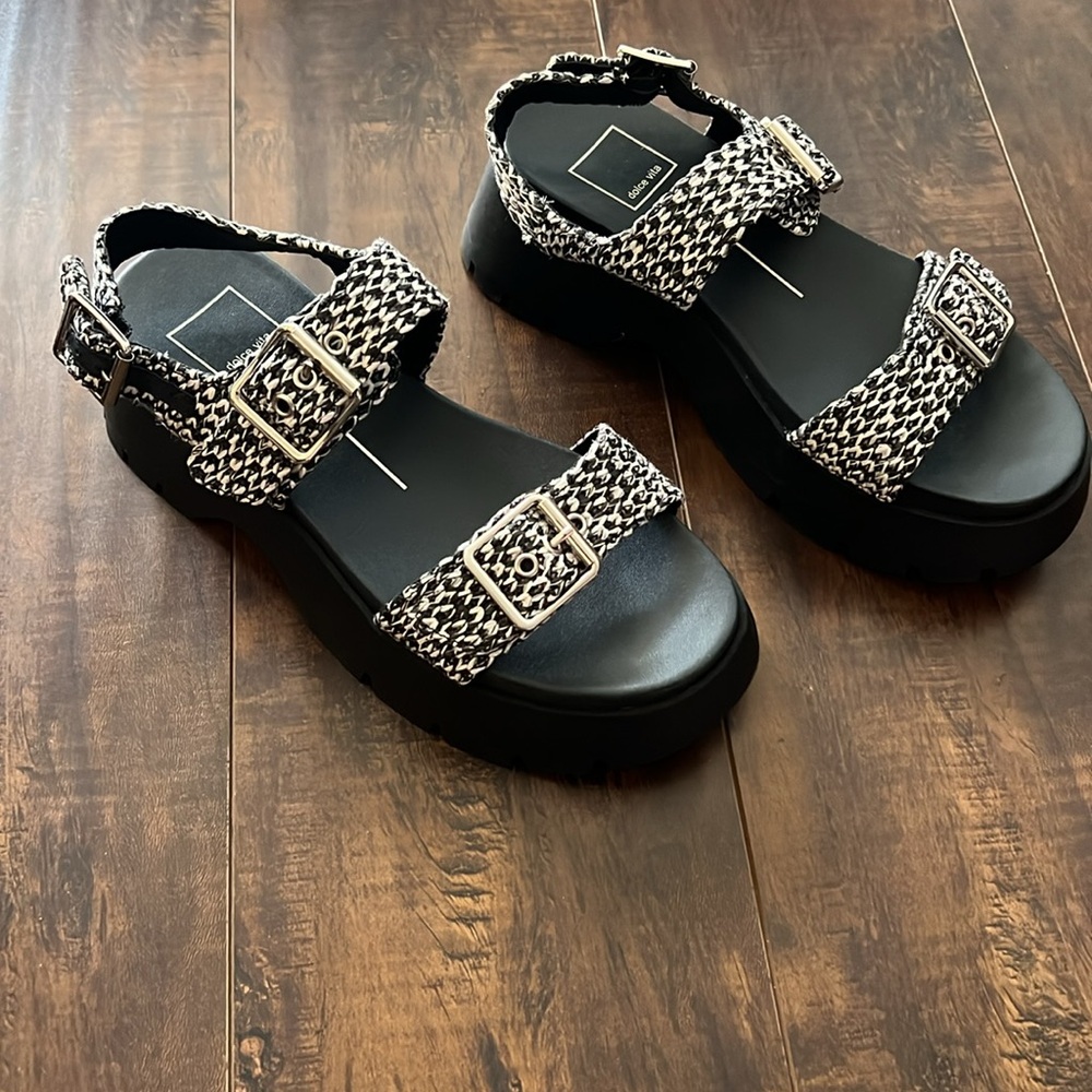 Dolce Vita Black and White Platform Sandals - Picture 4 of 5